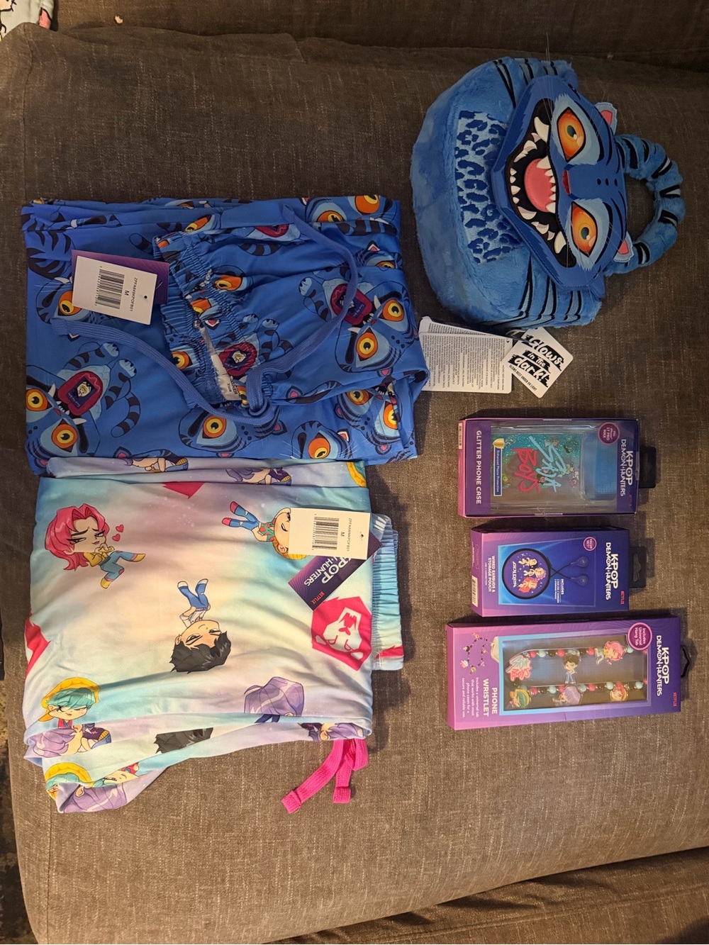 Loungefly KPop bundle - Picture 3 of 5
